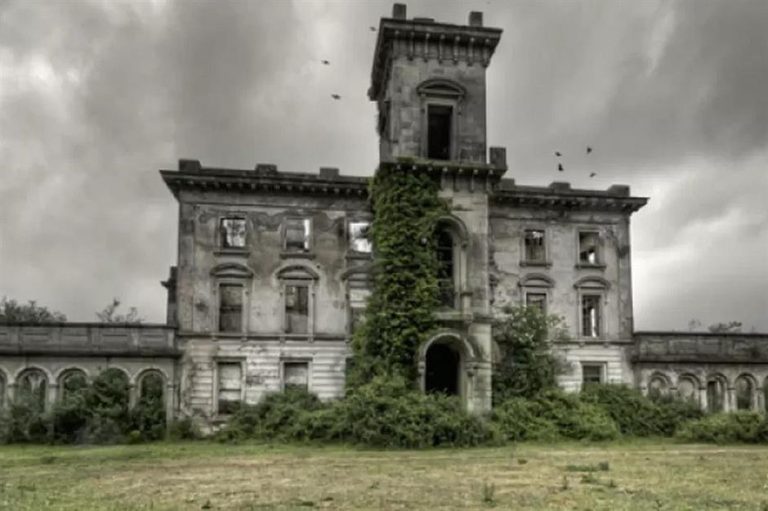 The Spookiest Abandoned Homes In The World