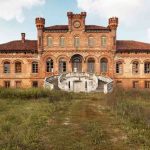 15 of the most beautiful abandoned castles I discovered on my world travels